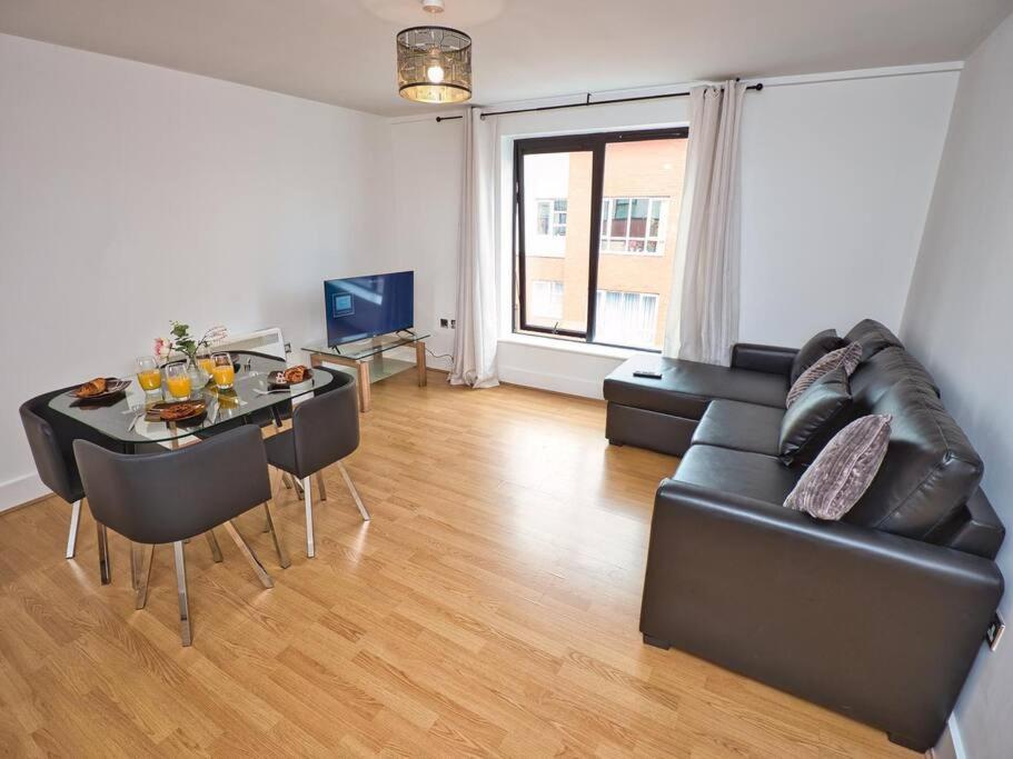 Lovely 1 Bedroom Apartment - Bham City Centre Μπέρμιγχαμ Εξωτερικό φωτογραφία