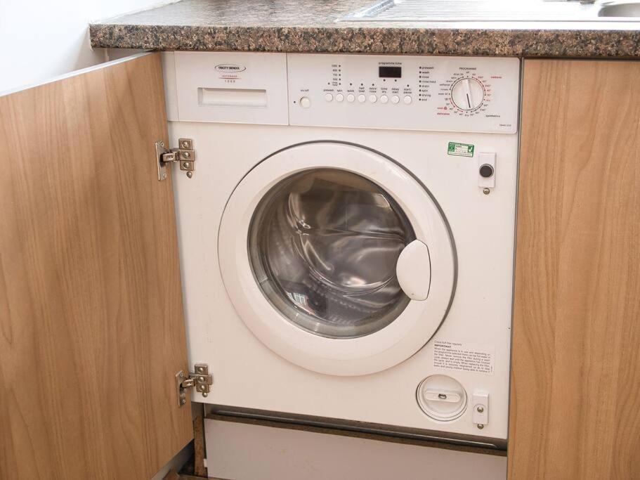 Lovely 1 Bedroom Apartment - Bham City Centre Μπέρμιγχαμ Εξωτερικό φωτογραφία