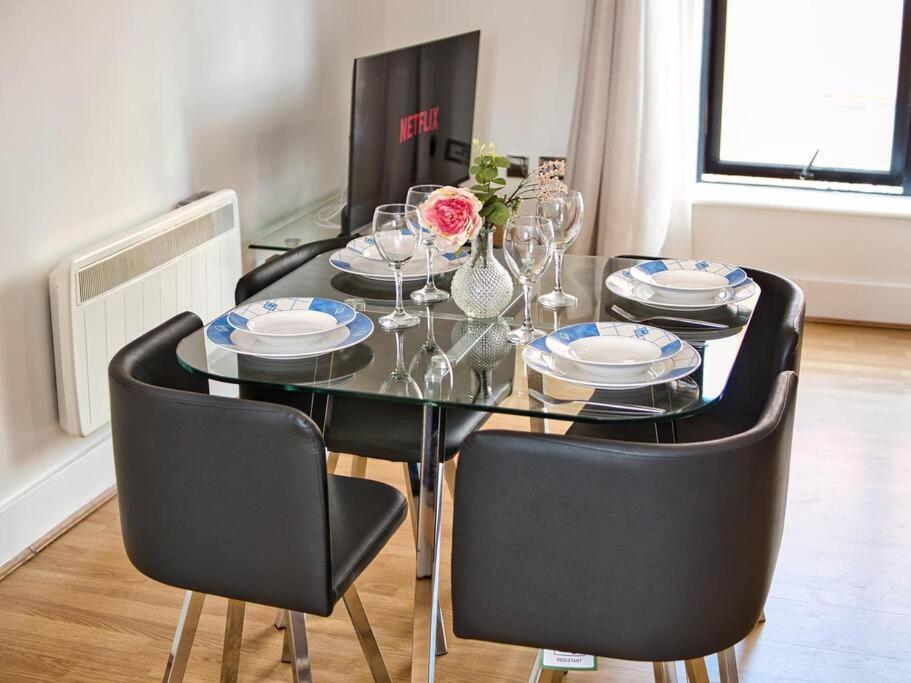 Lovely 1 Bedroom Apartment - Bham City Centre Μπέρμιγχαμ Εξωτερικό φωτογραφία